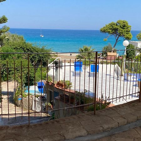 Bellavista Bed & Breakfast Torre dell'Orso Bagian luar foto