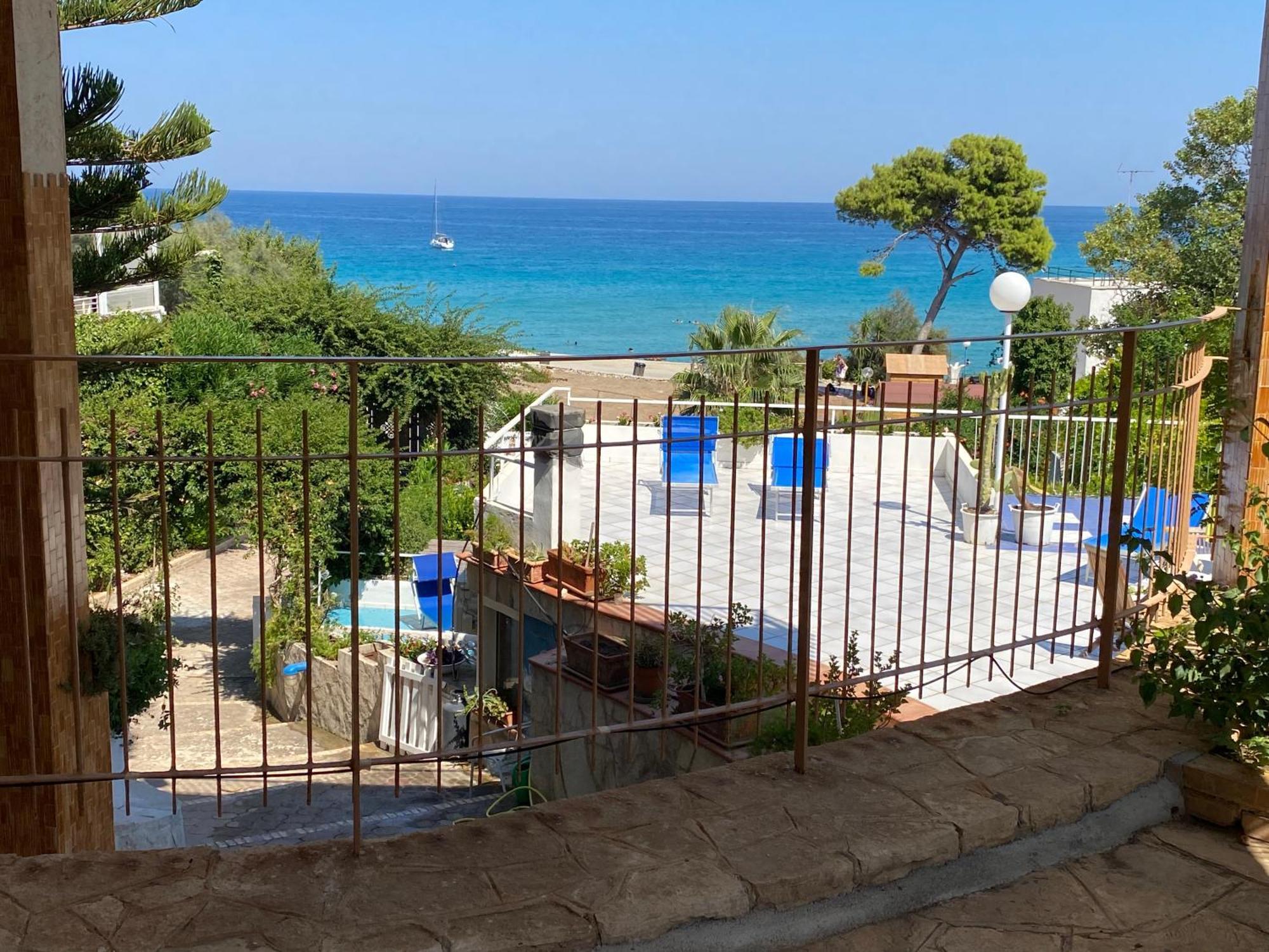 Bellavista Bed & Breakfast Torre dell'Orso Bagian luar foto