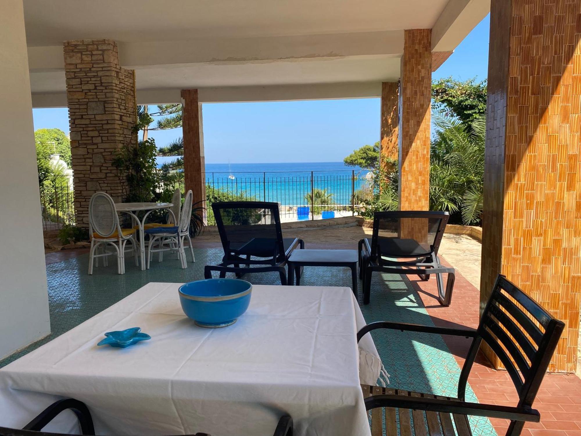 Bellavista Bed & Breakfast Torre dell'Orso Bagian luar foto